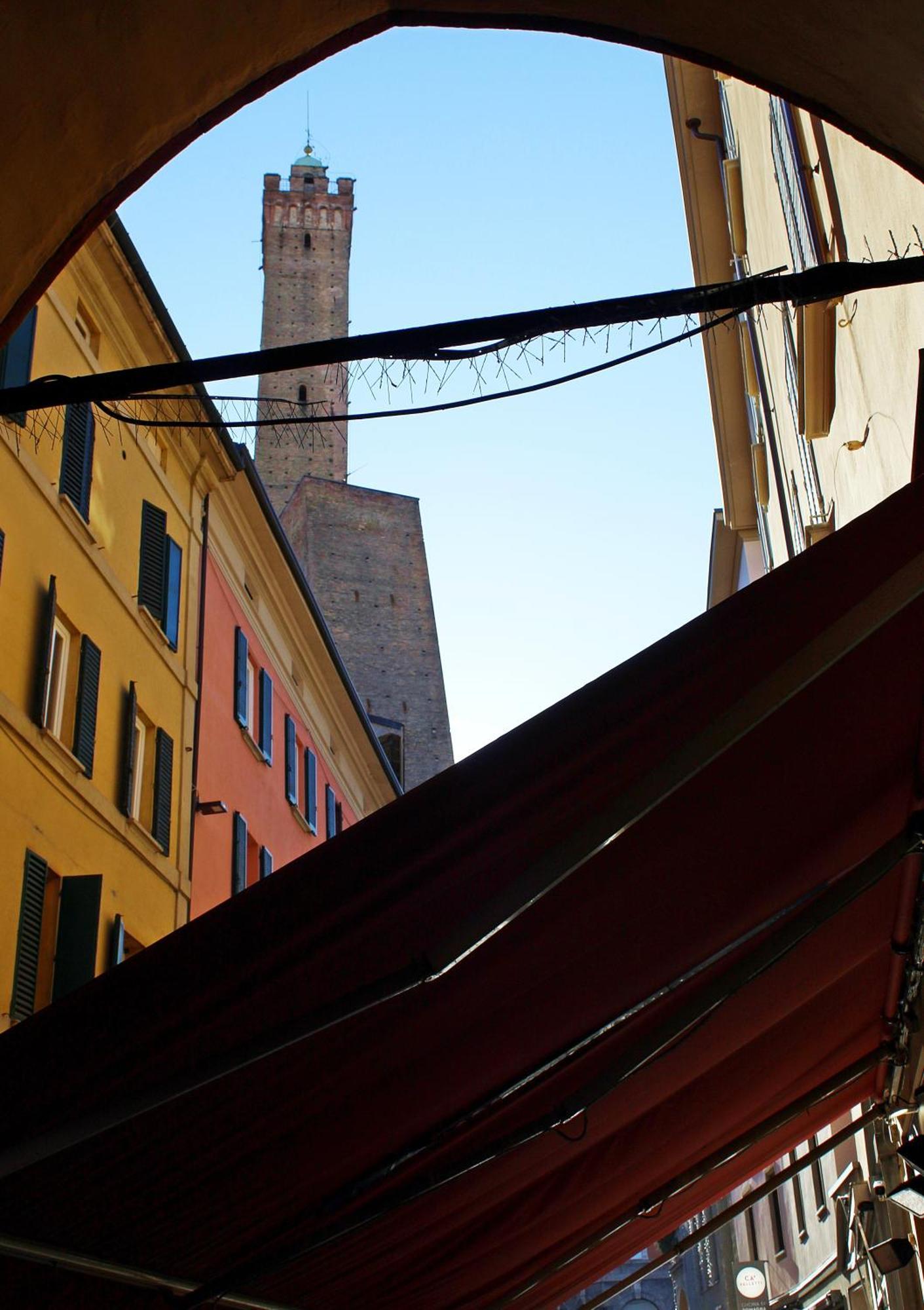 Appartamento Alle Due Torri Bologna Eksteriør billede